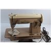 Image 3 : Vintage Singer Sewing Machine - As Is