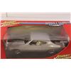 Image 2 : Johnny Lightning 1:18 1970 Grey Chevrolet Chevelle SS 454 Model Car