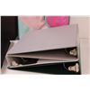 Image 4 : (6) Binders - Various Sizes
