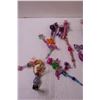 Image 2 : (21) Twisty Pets Bracelets & Figurines/Toys