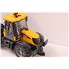 Image 2 : Fasttrac JCB Plastic Toy Tractor - 1:18 Model Scale