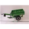 Image 1 : ERTL Frontier GC1108 Grain Wagon Plastic Toy - 1:18 Model Scale
