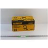 Image 1 : DeWalt 1 -1/8'' Hex Hammer Dust Collection - Sealed