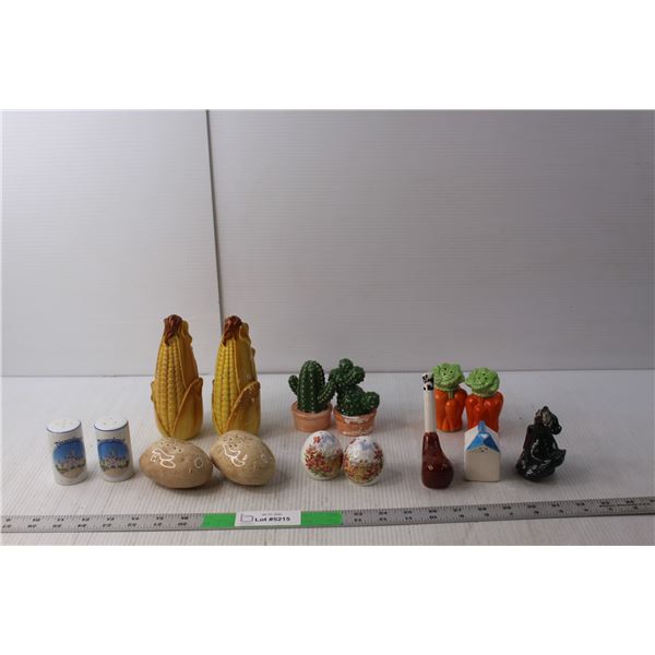 (15) Salt & Pepper Shakers