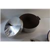 Image 6 : Ceramic Bowl, Plate and 10'' Cooking Pot with Lid