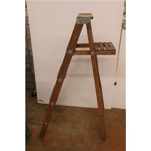 *Wooden Step Ladder 56''