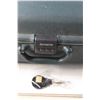Image 3 : Rolling Samsonite Suitcase with Wheels & Key 21" Tall x 25" Long x 8.5" Wide