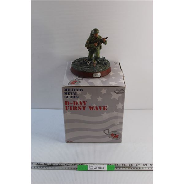 Military Metal Series D-Day First Wave Soldier Statue