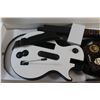 Image 4 : Wii Guitar Hero Guitar Controller - As Is