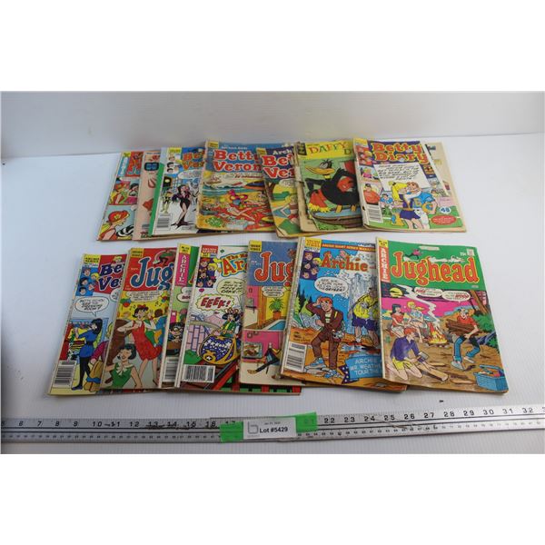 (16) Comics - Betty and Veronica, Jughead and Betty Diary