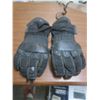 Image 1 : winter gloves