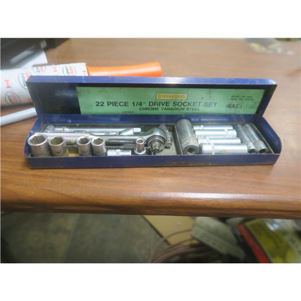 22 piece 1/4" drive socket set