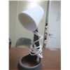 Image 2 : desk lamp