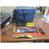 Image 1 : lunch kit with assorted tools