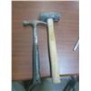 Image 2 : hammer and sledge
