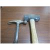 Image 5 : hammer and sledge