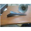 Image 2 : two funnels