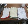 Image 1 : two right handed gloves one left handed