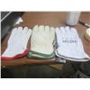 Image 3 : two right handed gloves one left handed