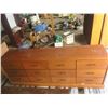 Image 5 : 7ftx31" 9 drawer dresser