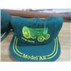 Image 5 : 4 john deere hats