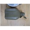 Image 4 : two military canteens