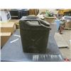 Image 1 : military gas can