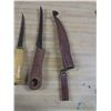 Image 5 : two knifes 3 sheaths