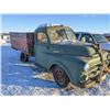 Image 3 : 1952 Fargo F02-26 split-window farm truck - *Project* as-is - SER: 91508068