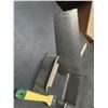 Image 3 : 1 box of concrete trowels and tools