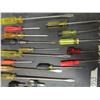Image 3 : 1 box of assorted screwdrivers