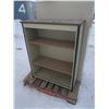 Image 3 : 35"x45.5" cabinet