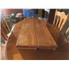 Image 9 : 5ftx40" table with leaf and 5 chairs