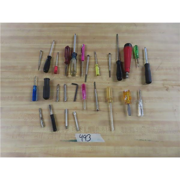 1 bag of screw drivers