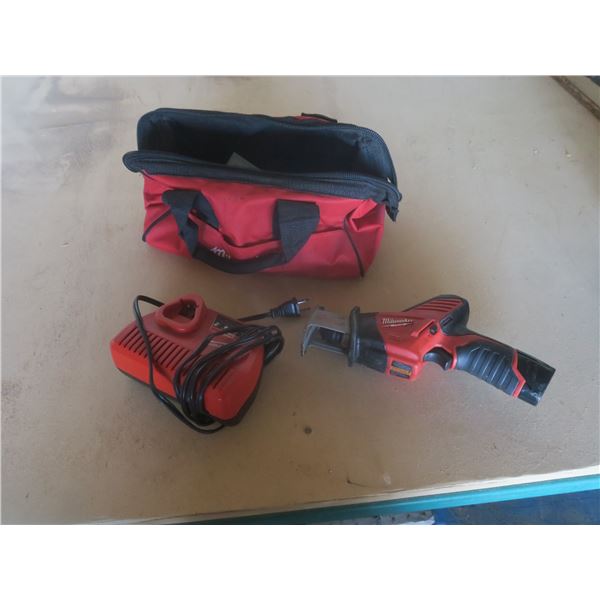 milwaukee hackzall, charger and bag