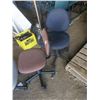 Image 6 : 3 office chairs