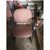 Image 5 : 3 chairs
