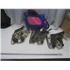 Image 2 : 3 pairs of vintage skates and go bag