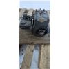 Image 1 : briggs and straton gas engine untested
