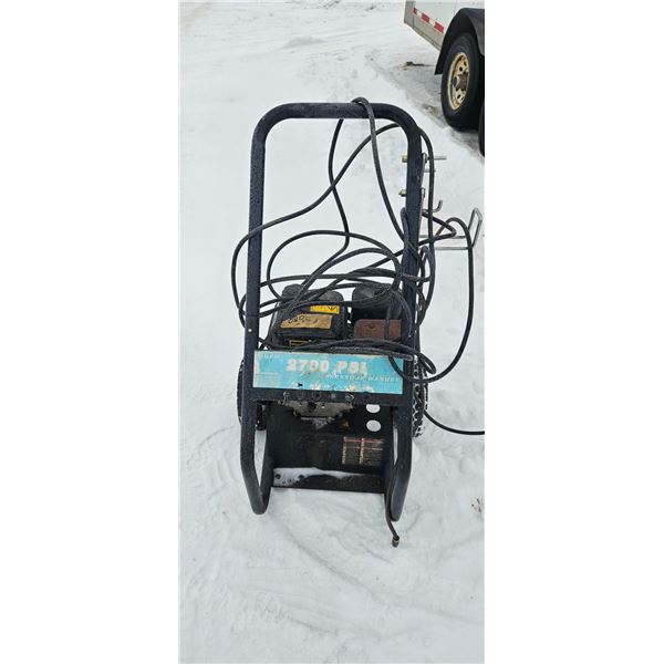 2700 psi pressure washer