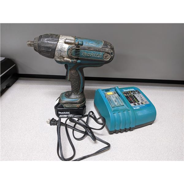 1/2" Makita Impact with 18V battery and charger - working, model BTW450