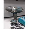 Image 2 : 1/2" Makita Impact with 18V battery and charger - working, model BTW450