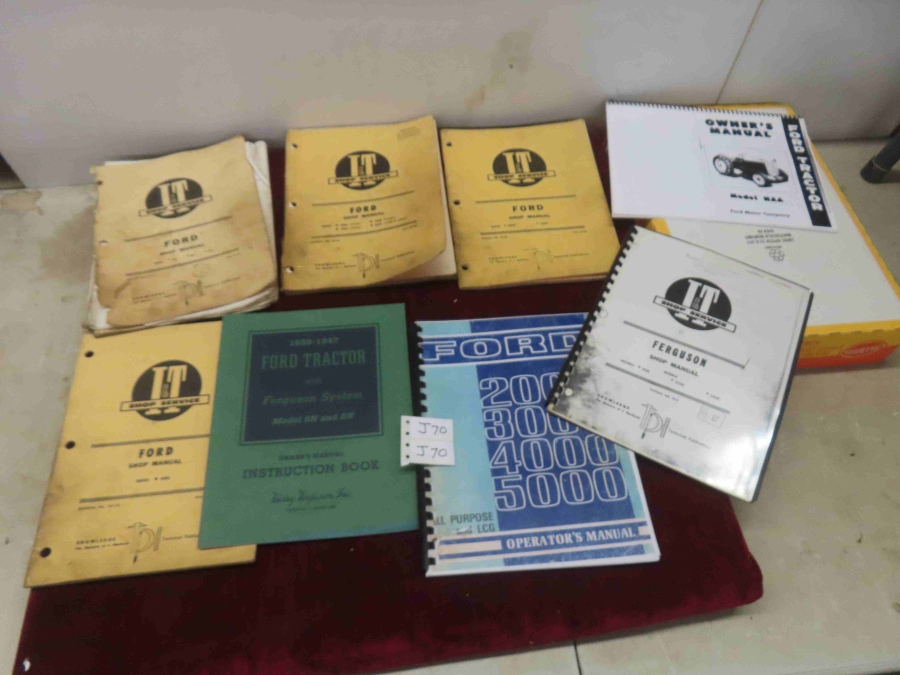 FORD 1900 TRACTOR OPERATORS MANUAL OWNERS BOOK MAINTENANCE ADJUSTMENT PRINTED FORD 1900 TRACTOR OPERATORS MANUAL OWNERS BOOK MAINTENANCE ADJUSTMENT PRINTED