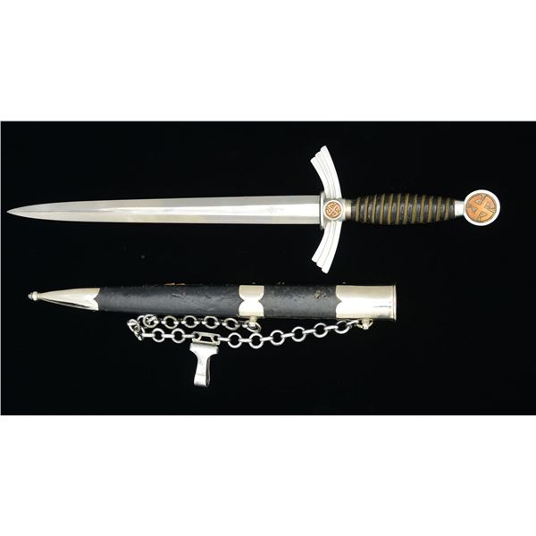 WWII STYLE GERMAN LUFTWAFFE FIRST MODEL DAGGER.