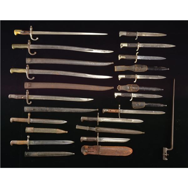 15 BAYONETS OF THE WORLD.