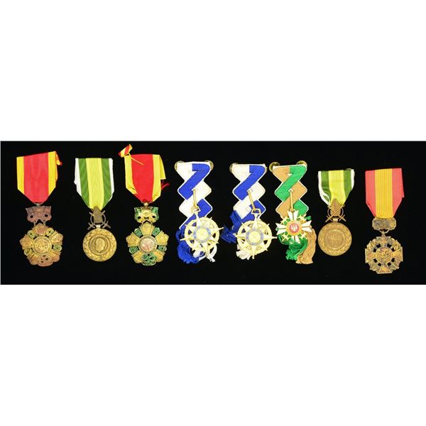 6 SOUTH VIETNAMESE MILITARY MEDALS.