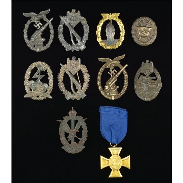 WWI & WWII GERMAN BADGES & MEDAL.