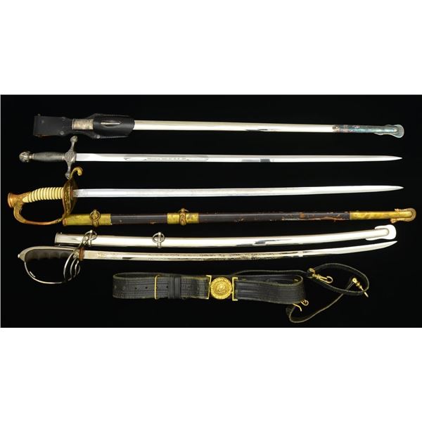 3 20TH CENTURY US MILITARY SWORDS & A BELT.