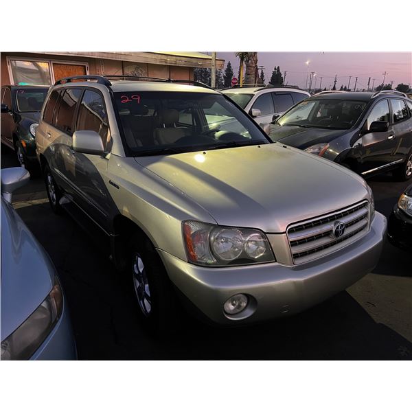 2003 Toyota Highlander  - CLEAN/136,804 Mi
