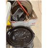 Image 1 : Roaster, baking pans, and other pans